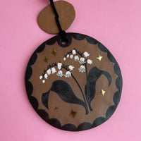 Floral Wall Hanging Plaques - round